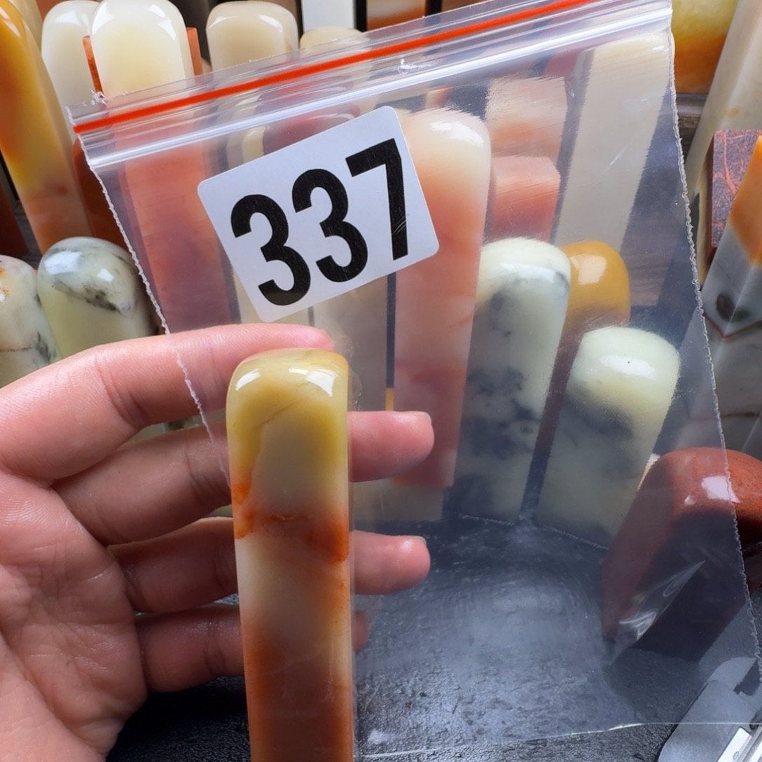 c***q老挝石hbbbbbbhhjnnn