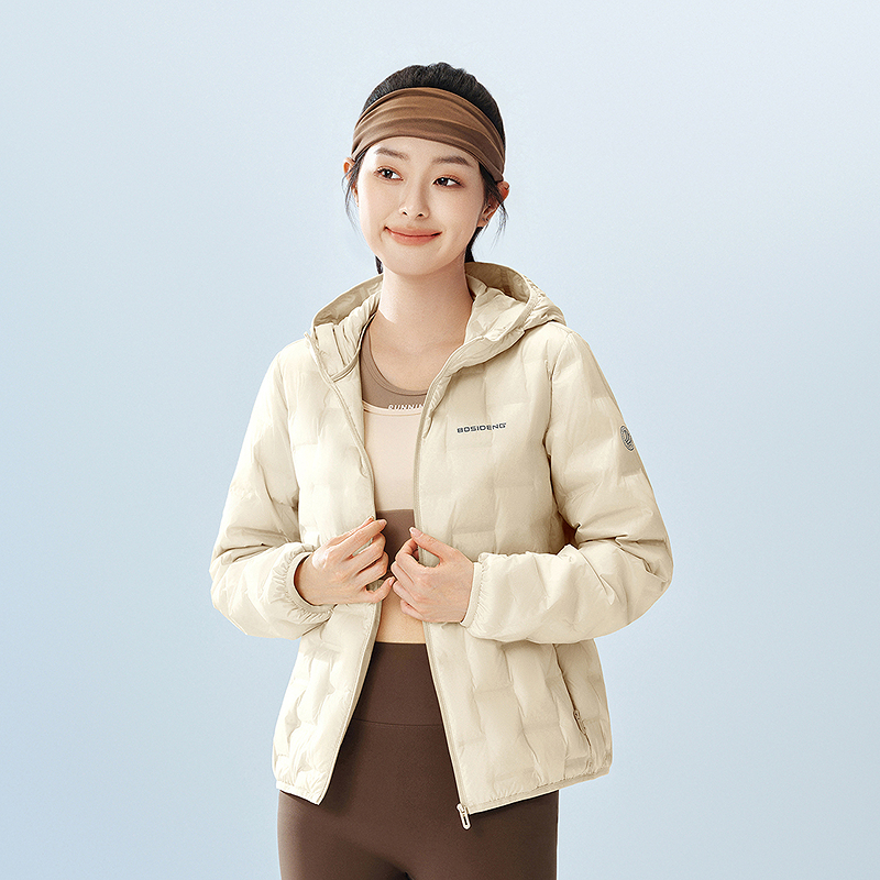 波司登90鹅绒轻薄羽丨25春秋新款短款时尚连帽通勤羽绒服外套1036