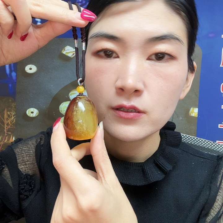 琥珀未镶嵌手链吊坠