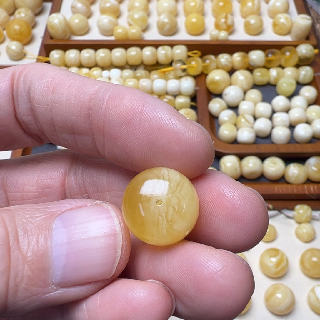 鱼***圈琥珀未镶嵌裸石琥珀蜜蜡