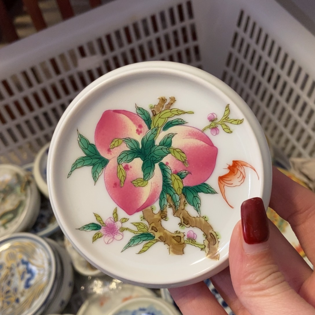 陶瓷艺术家的作品是一种
