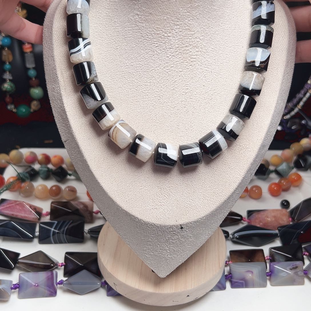 玛瑙/玉髓未镶嵌珠宝半成品c453 14m 双拼金典墩墩一条