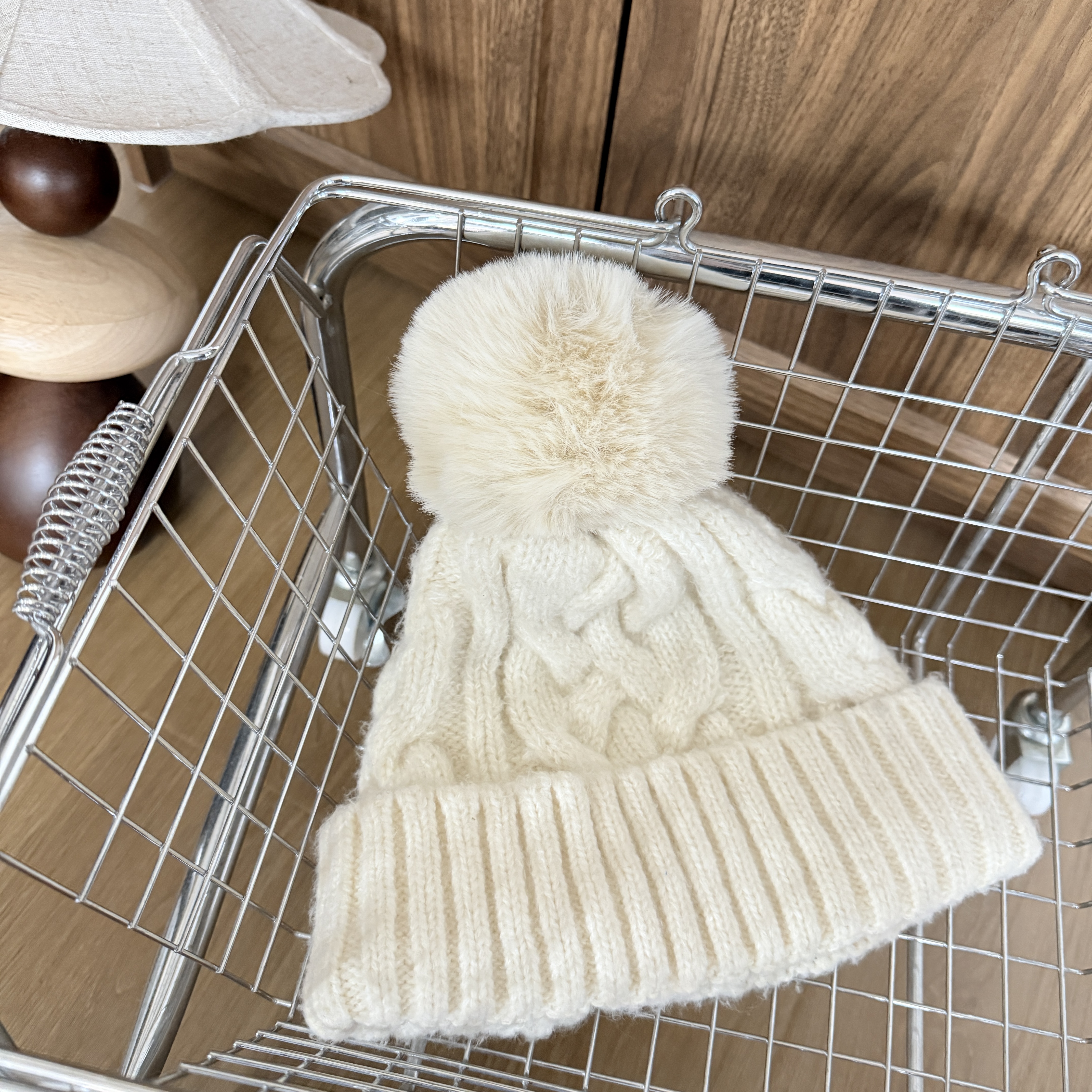 外卖到了「软糯糯的毛球帽子」WM5PE110