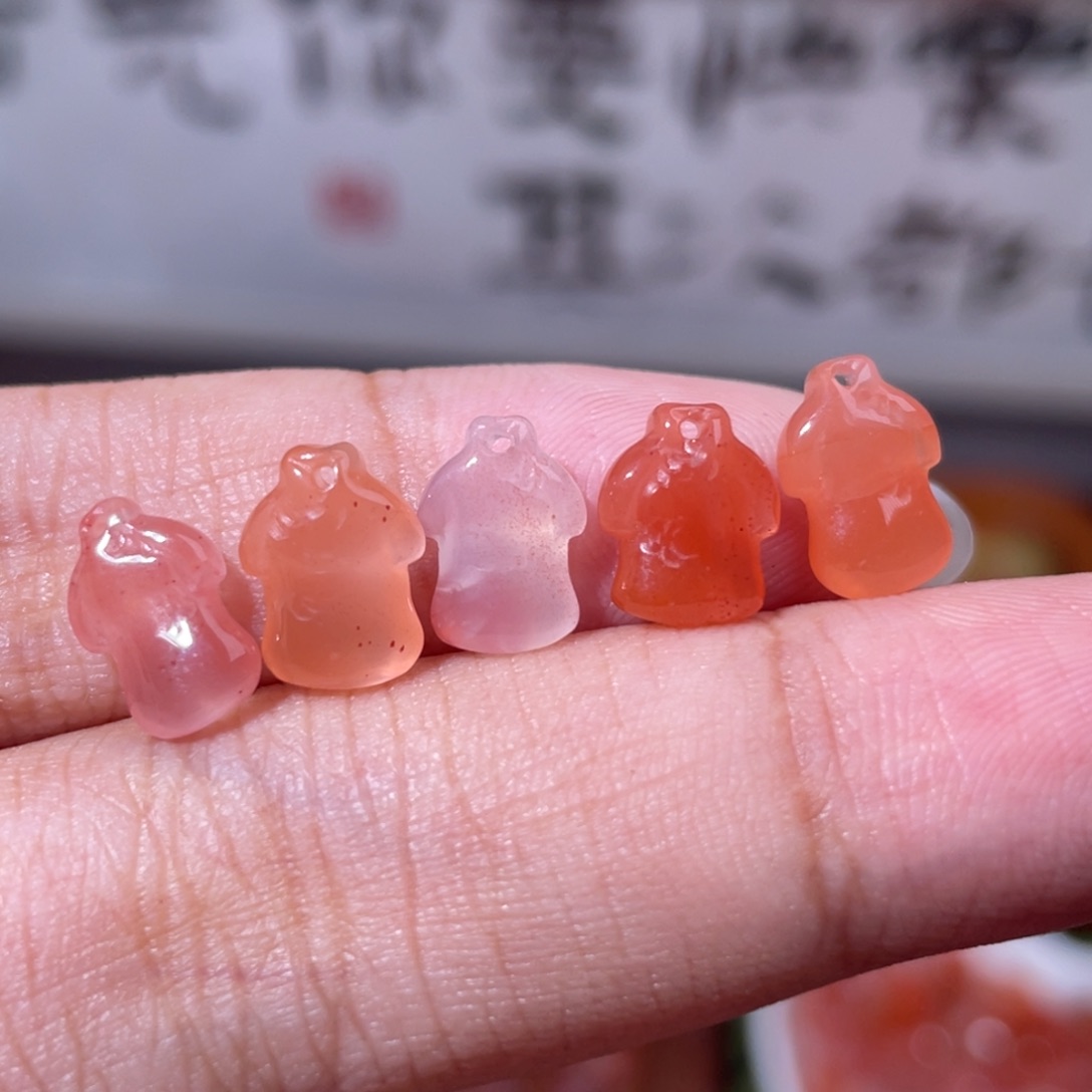 南红玛瑙未镶嵌挂件9484