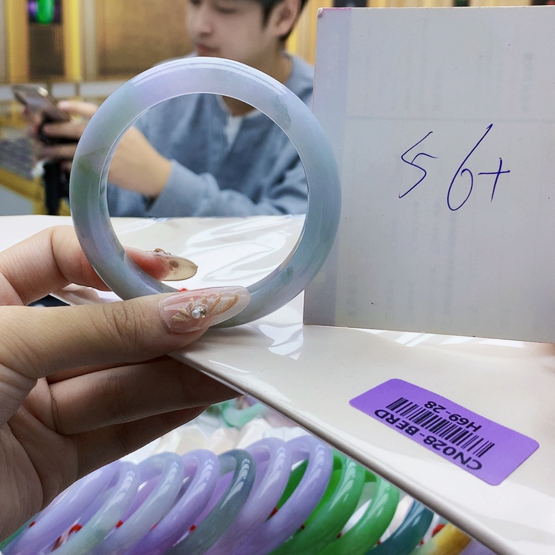 翡翠未镶嵌手镯ggg