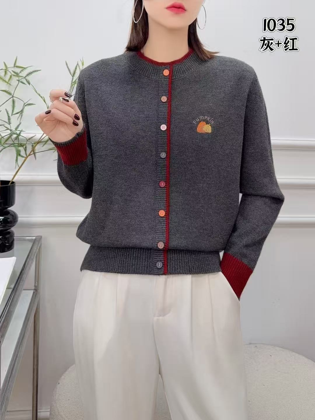 2025新款冬装中年宽松洋气圆领显瘦时尚长袖保暖加厚打底女1035