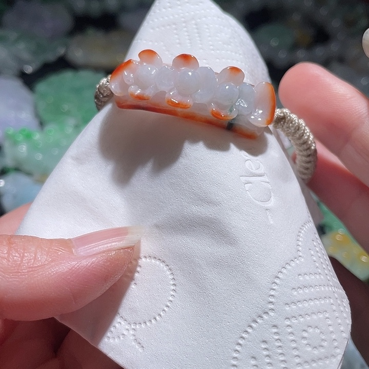 颈饰未镶嵌翡翠天