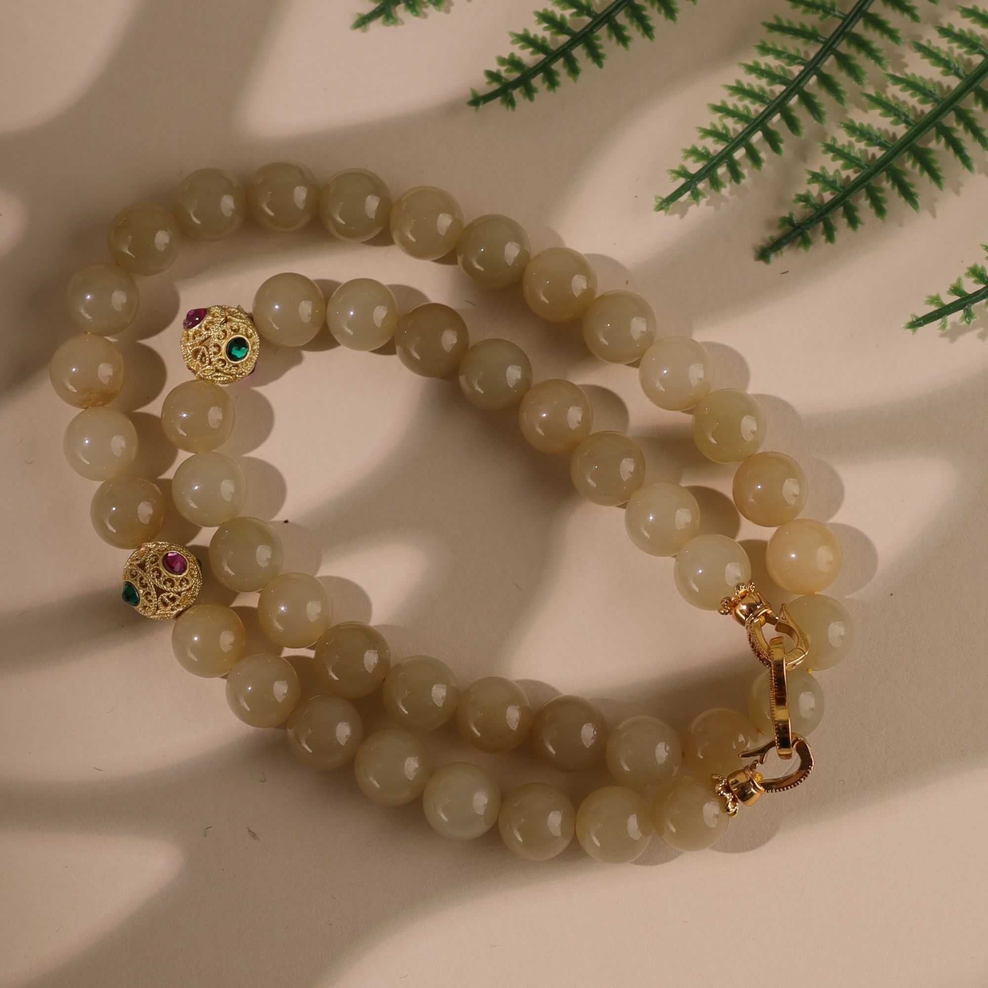 XM9649二十世纪和田玉圆珠项链