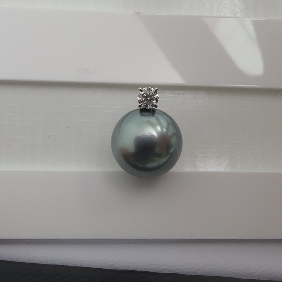 海水珍珠颈饰18K金镶嵌大溪地海水珍珠戴妃吊坠10-11