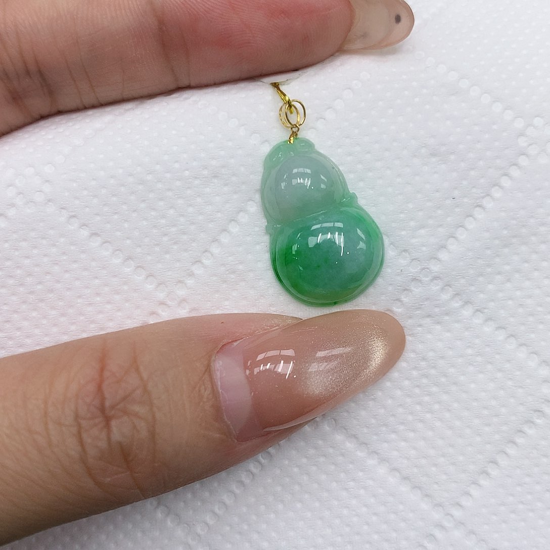 颈饰18K金镶嵌翡翠