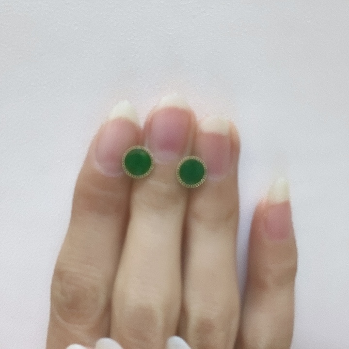 俄***斯翡翠18K金镶嵌耳饰简单