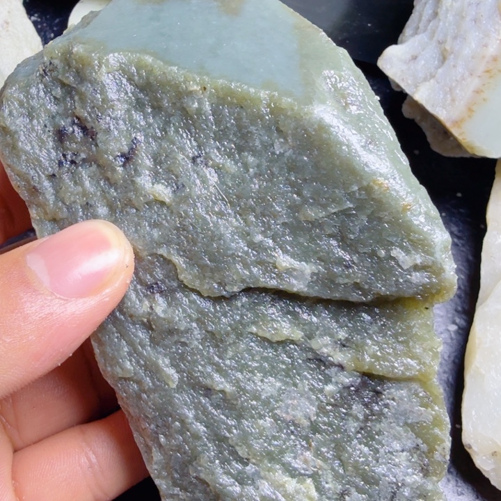 和田玉（糖玉）未镶嵌珠宝奇石