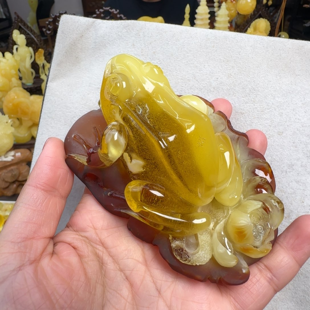 蜜蜡未镶嵌珠宝奇石
