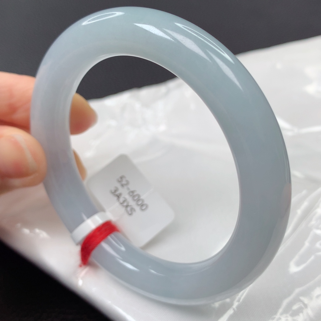 【闪购商品】翡翠手镯未镶嵌48号圆条xs52