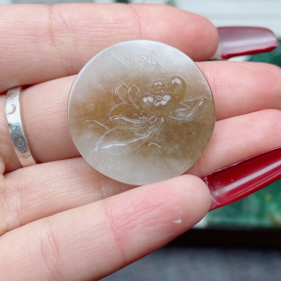 独山玉颈饰未镶嵌