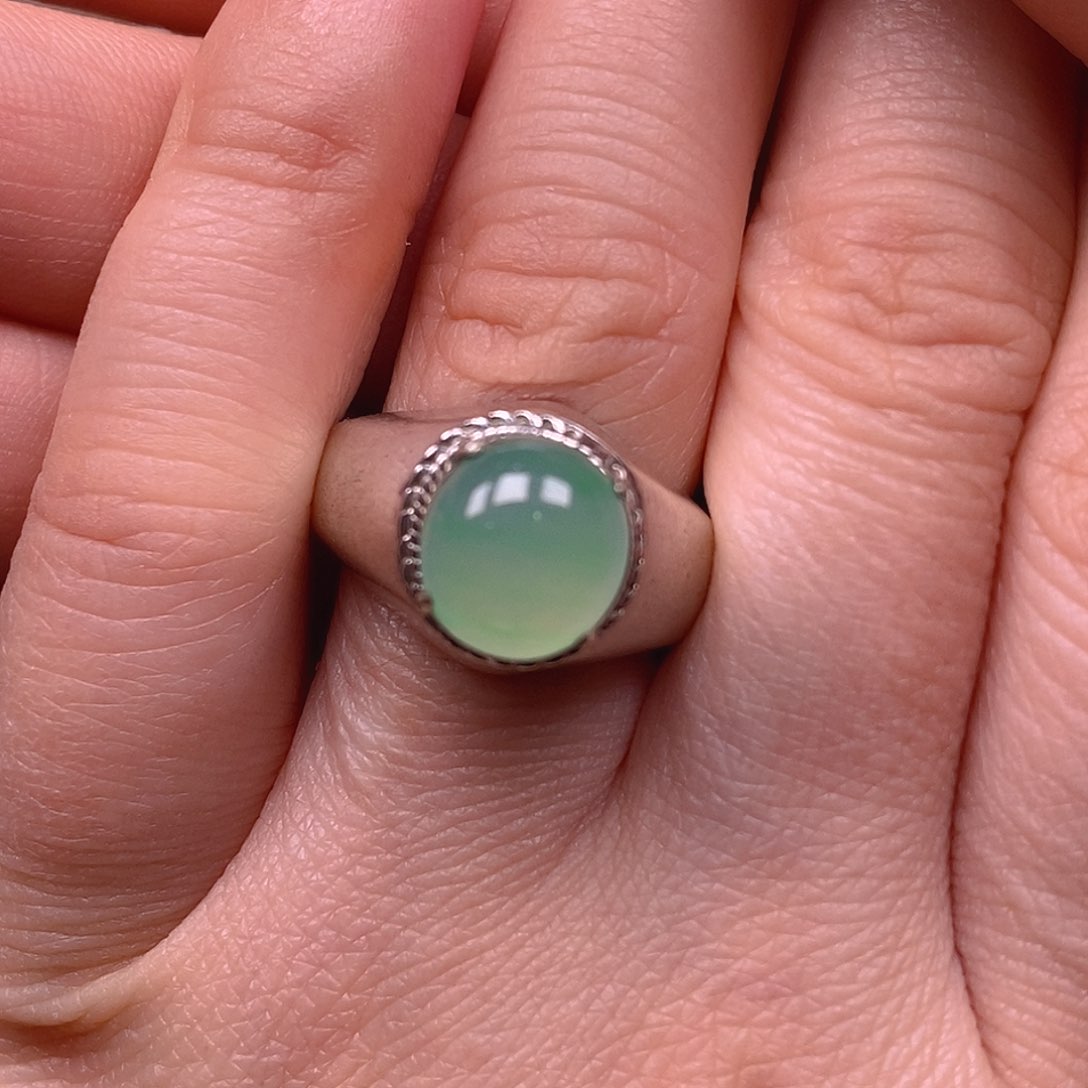 翡翠戒指未镶嵌翡翠蛋面