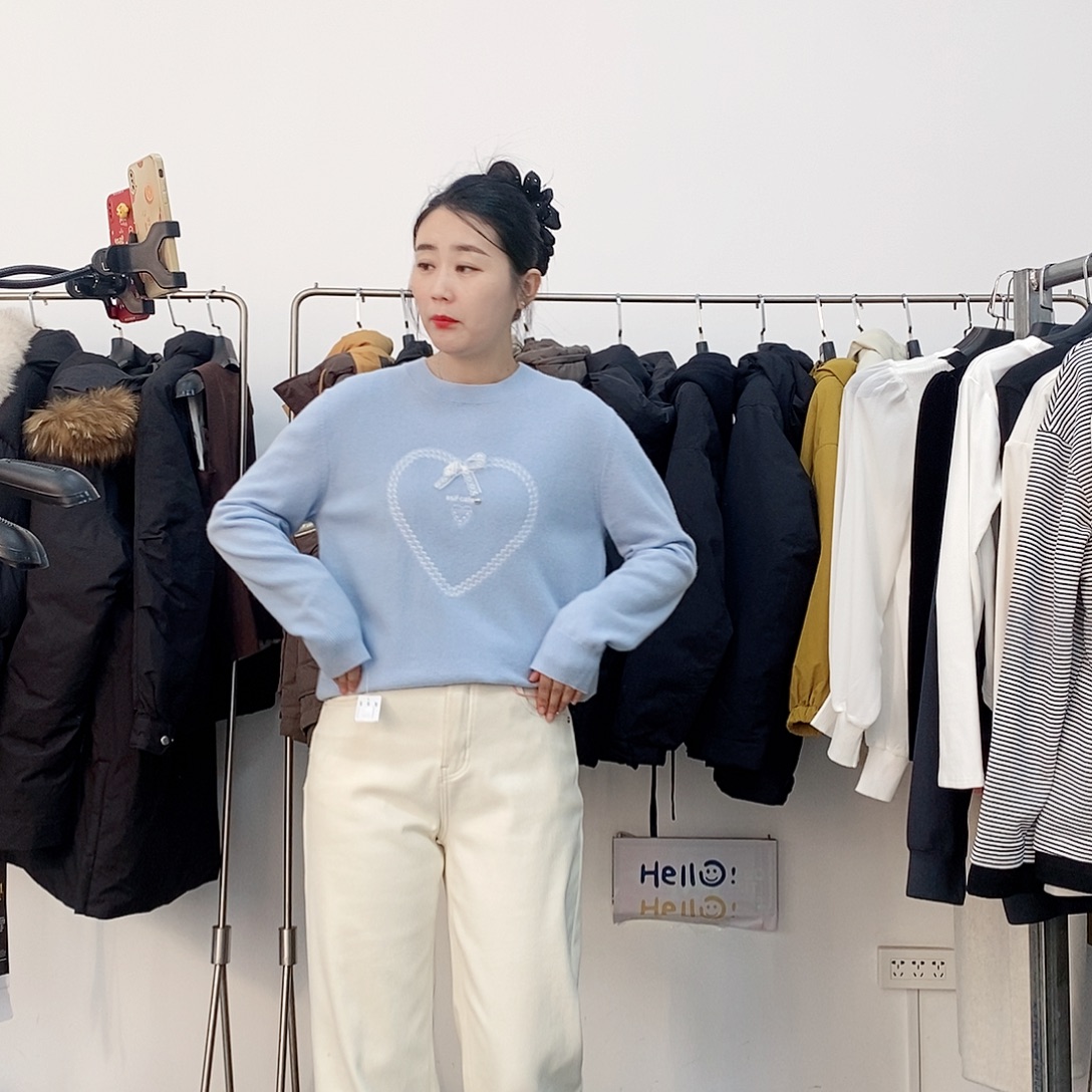 蓝色羊毛打底140斤以内