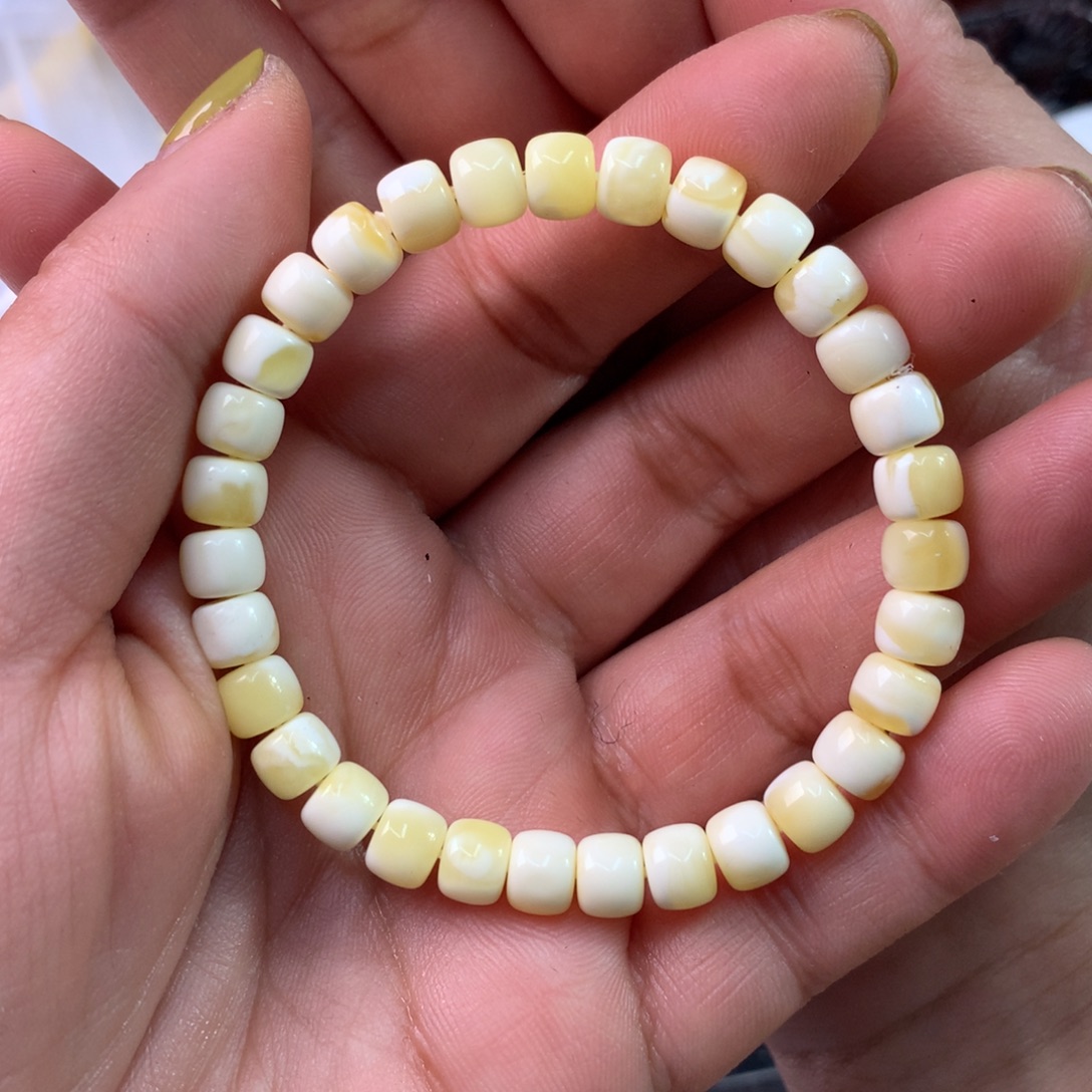 琥珀未镶嵌裸石蜜蜡