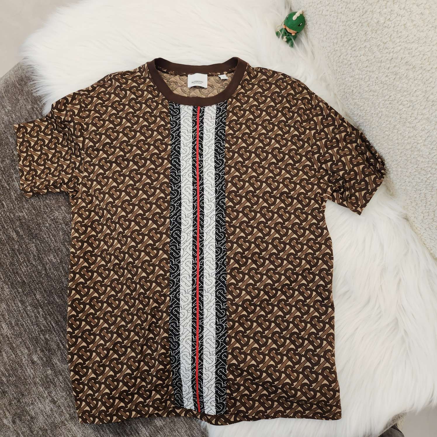 99新 BURBERRY/博柏利 Y3288 老钱风条纹圆领短袖  S码