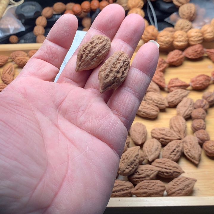 钱***量吊坠文玩核桃野生精品小核桃散籽