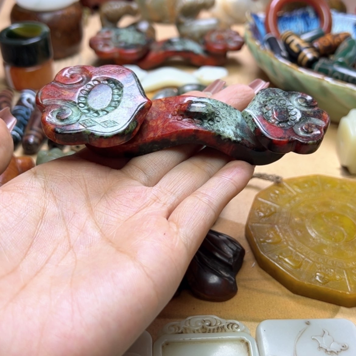 【闪购商品】蛇纹石玉颈饰未镶嵌