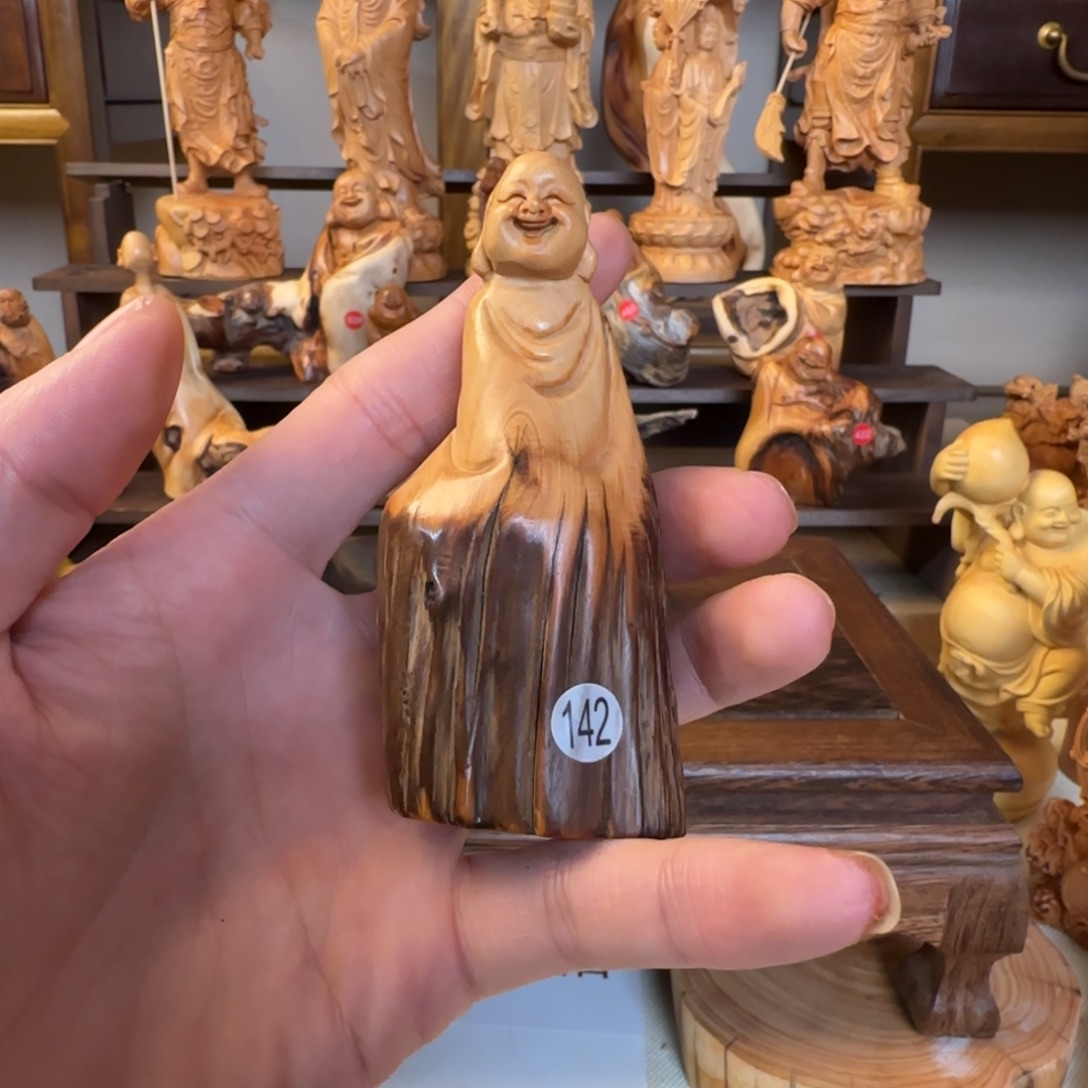 崖柏小木匠艺雕一物一拍