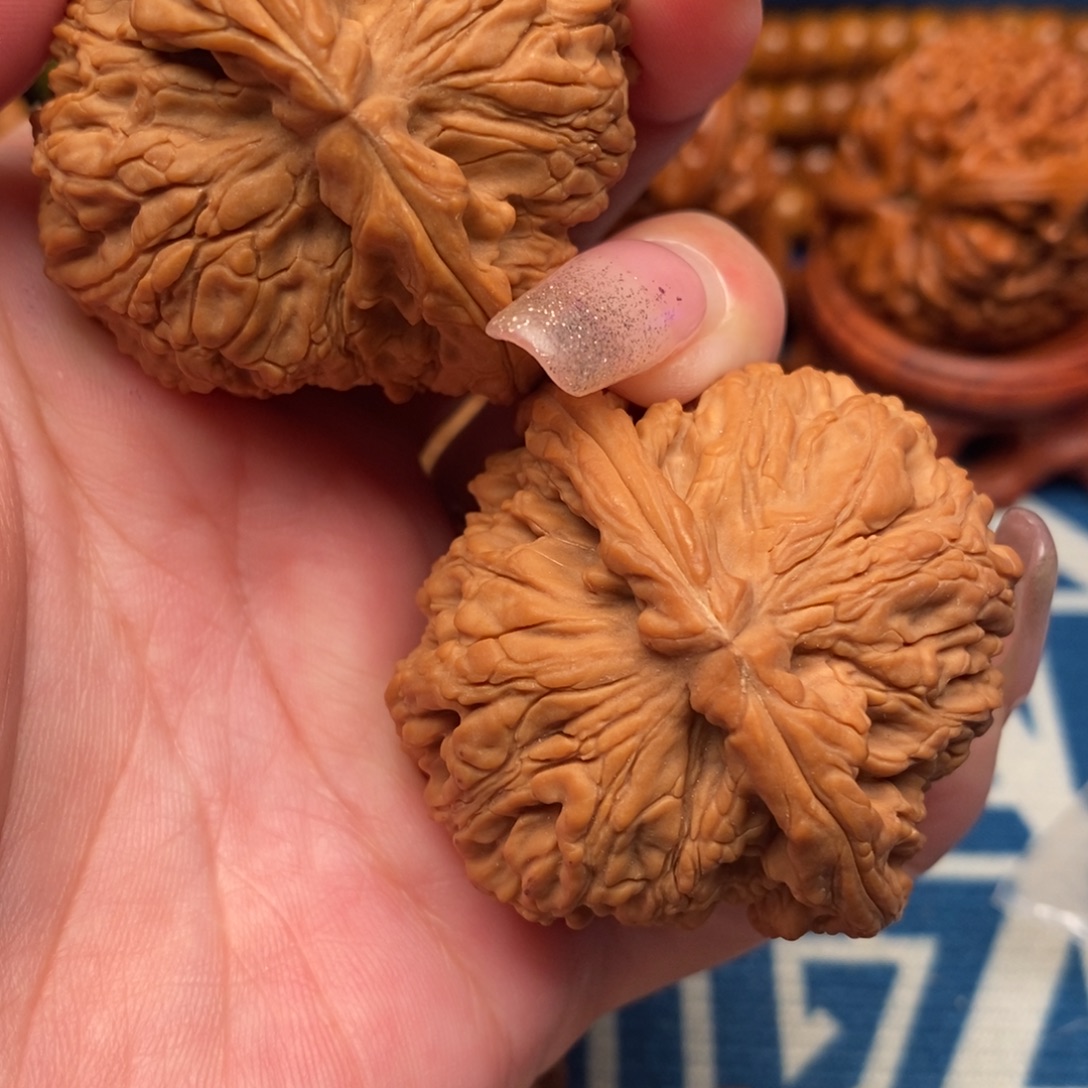 晨***名吊坠文玩核桃南疆