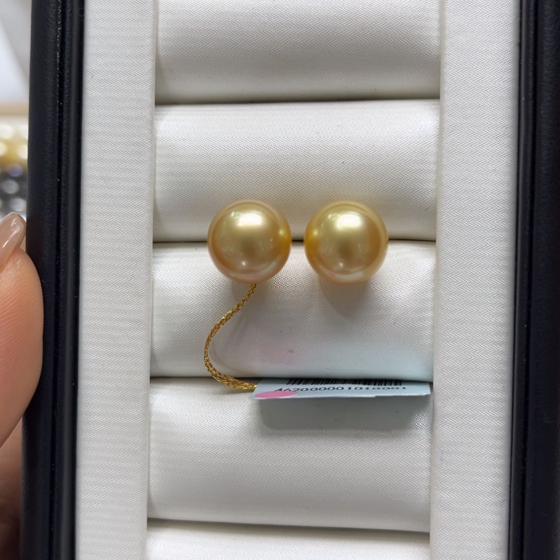 18K金镶嵌海水珍珠耳饰11-12mm