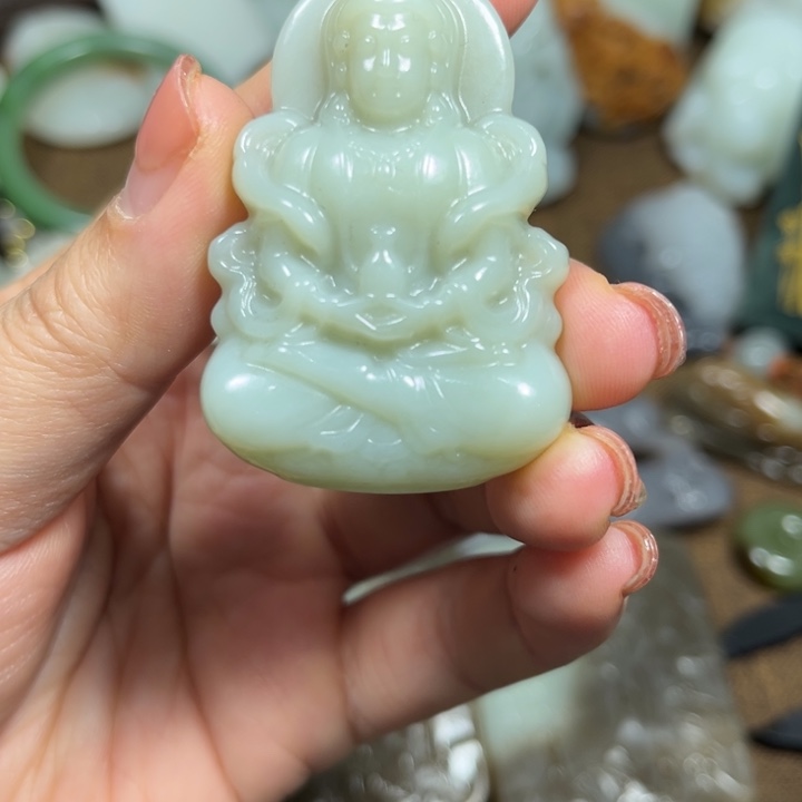 和田玉未镶嵌颈饰