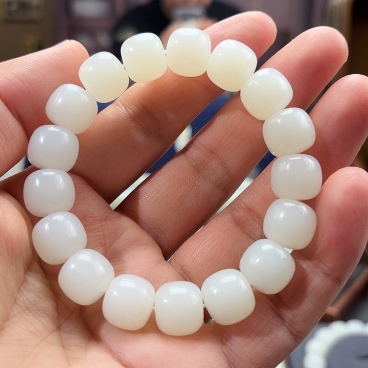 和田玉（白玉）未镶嵌手链