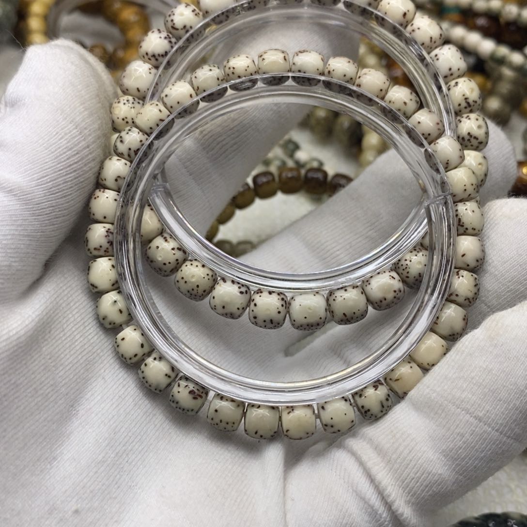 星月菩提手串海南原生态星月菩提