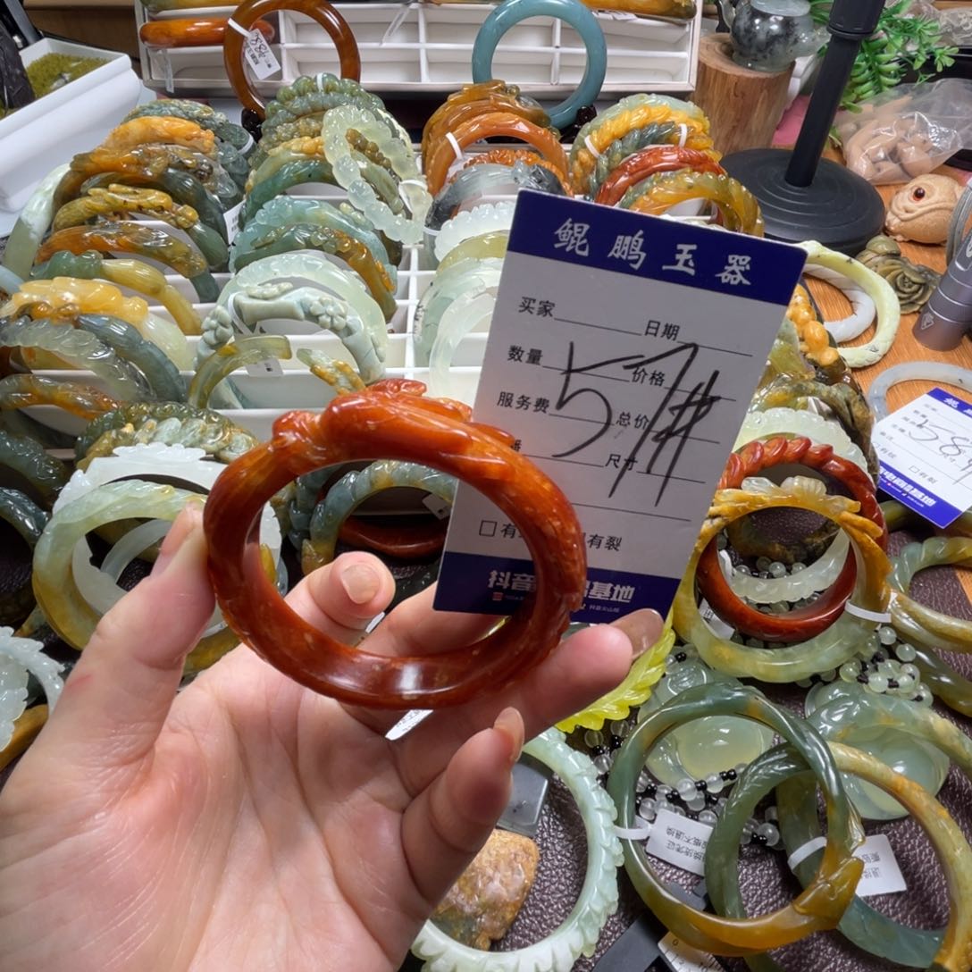 未镶嵌蛇纹石玉手镯