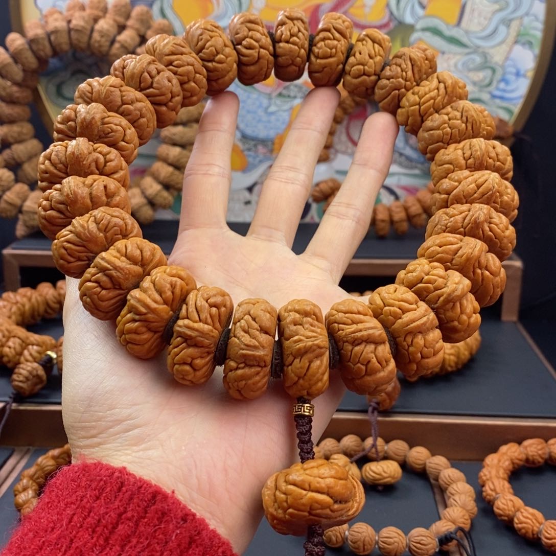 桃核手串坐***时龙纹桃核矮霸