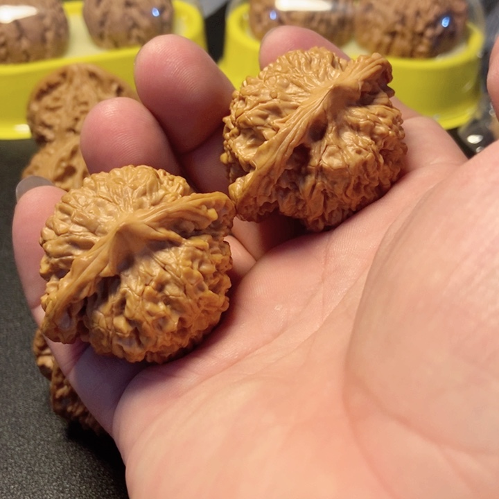 文玩核桃吊坠官帽