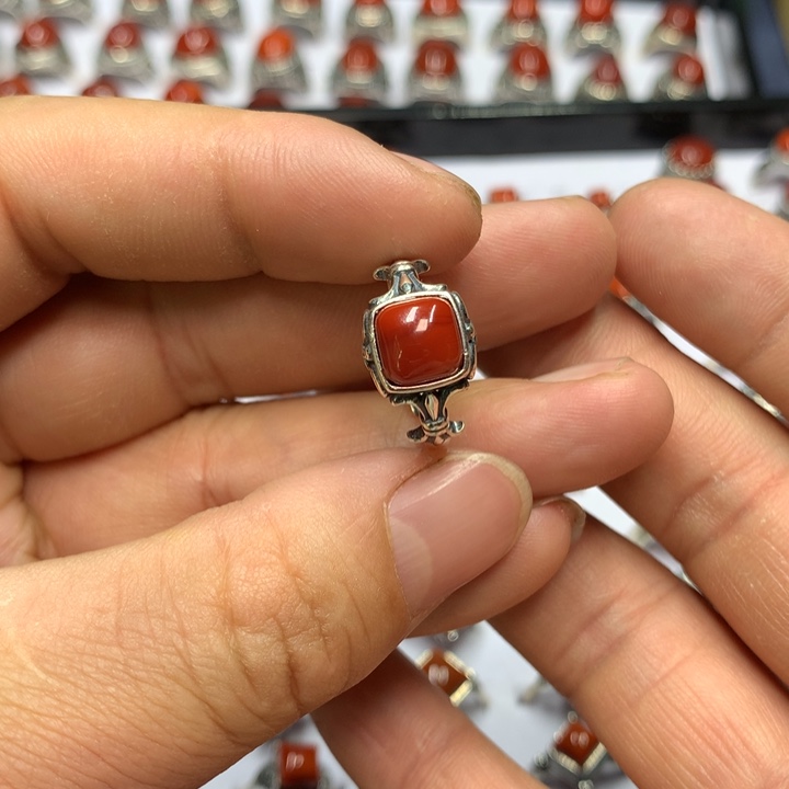 南红玛瑙戒指银S925镶嵌默*?