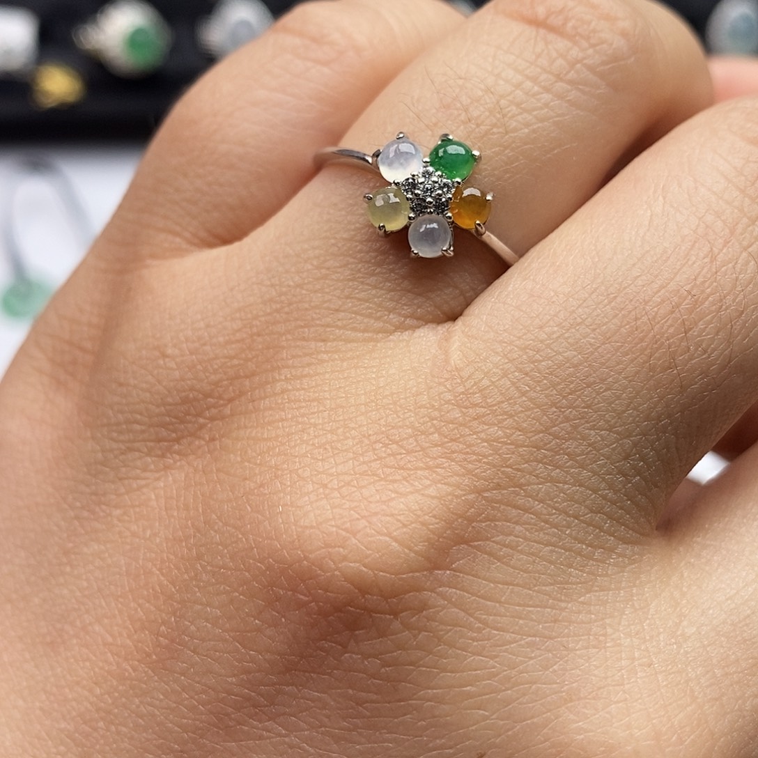 翡翠未镶嵌戒指翡翠