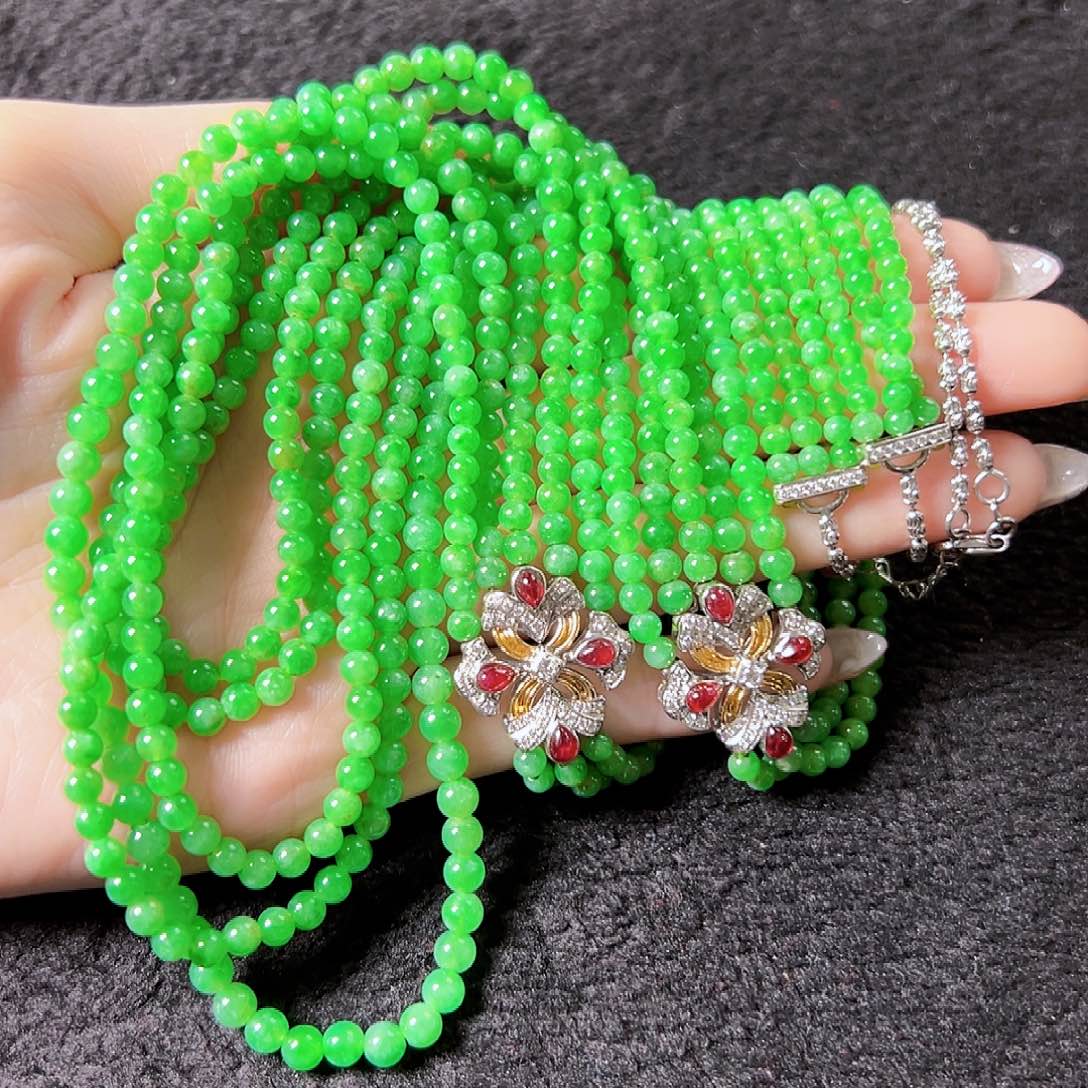 翡翠18K金镶嵌颈饰签收后24小时鉴赏期，过时不退