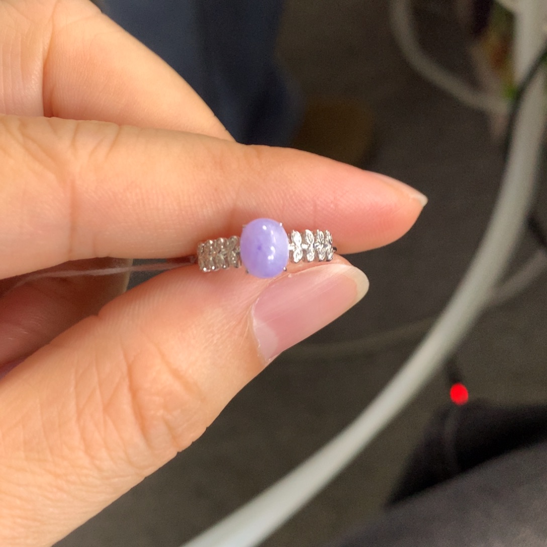 翡翠戒指18K金镶嵌翡翠