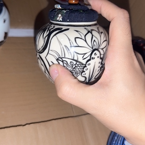 瓷片国营厂库存茶叶罐