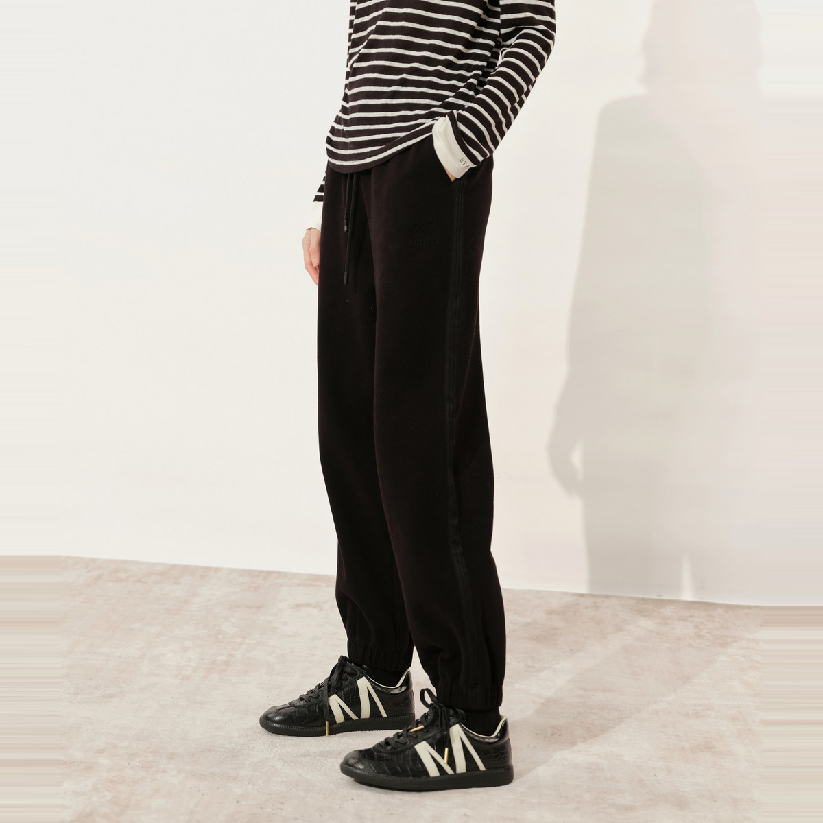 U/TI黑色简约束脚冬款运动棉感卫裤女绒感潮运动裤休闲裤