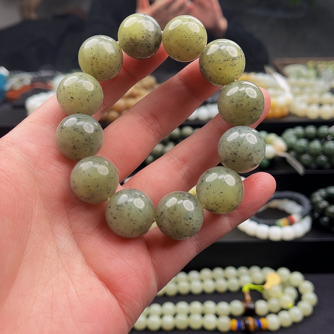 和田玉手串未镶嵌