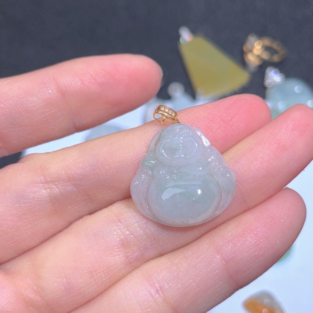 翡翠颈饰18K金镶嵌翡翠