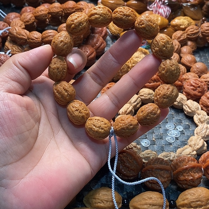 手串文玩核桃金瓜子
