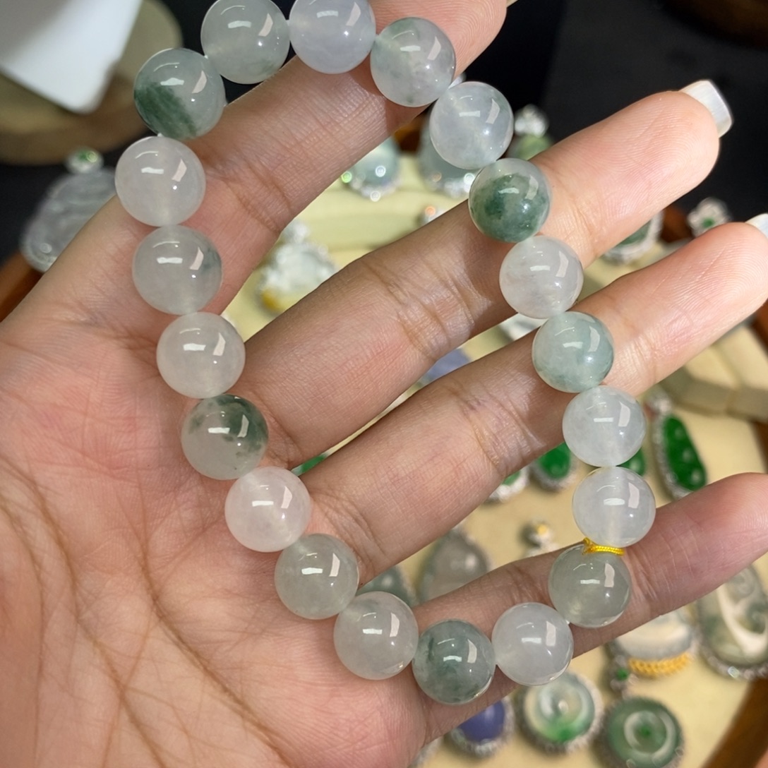 颈饰未镶嵌翡翠A货翡翠