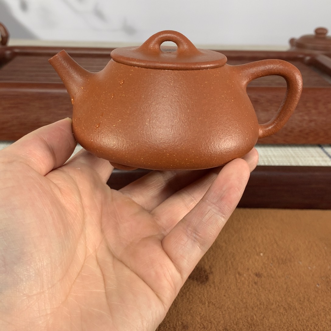 紫砂茶壶石瓢红降坡