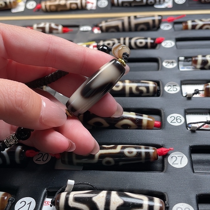 玛瑙/玉髓合金颈饰