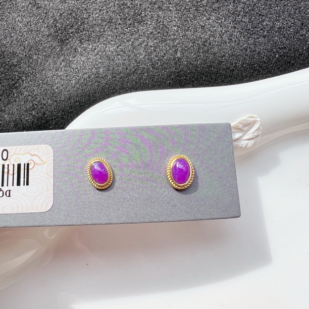 【推荐】18k金镶嵌果冻紫舒俱来耳钉7mm*5mm*3mm/S052515