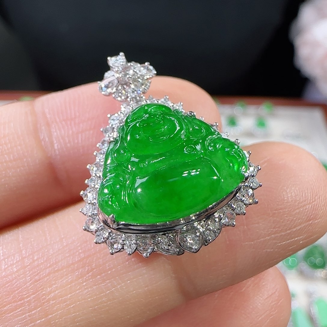 翡翠吊坠(不含链)18K金镶嵌