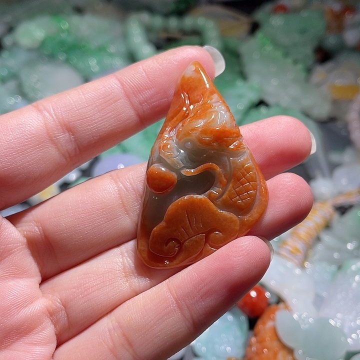 颈饰未镶嵌翡翠天