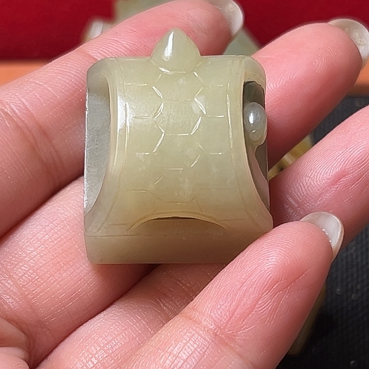 意***蝉和田玉（糖玉）未镶嵌挂件